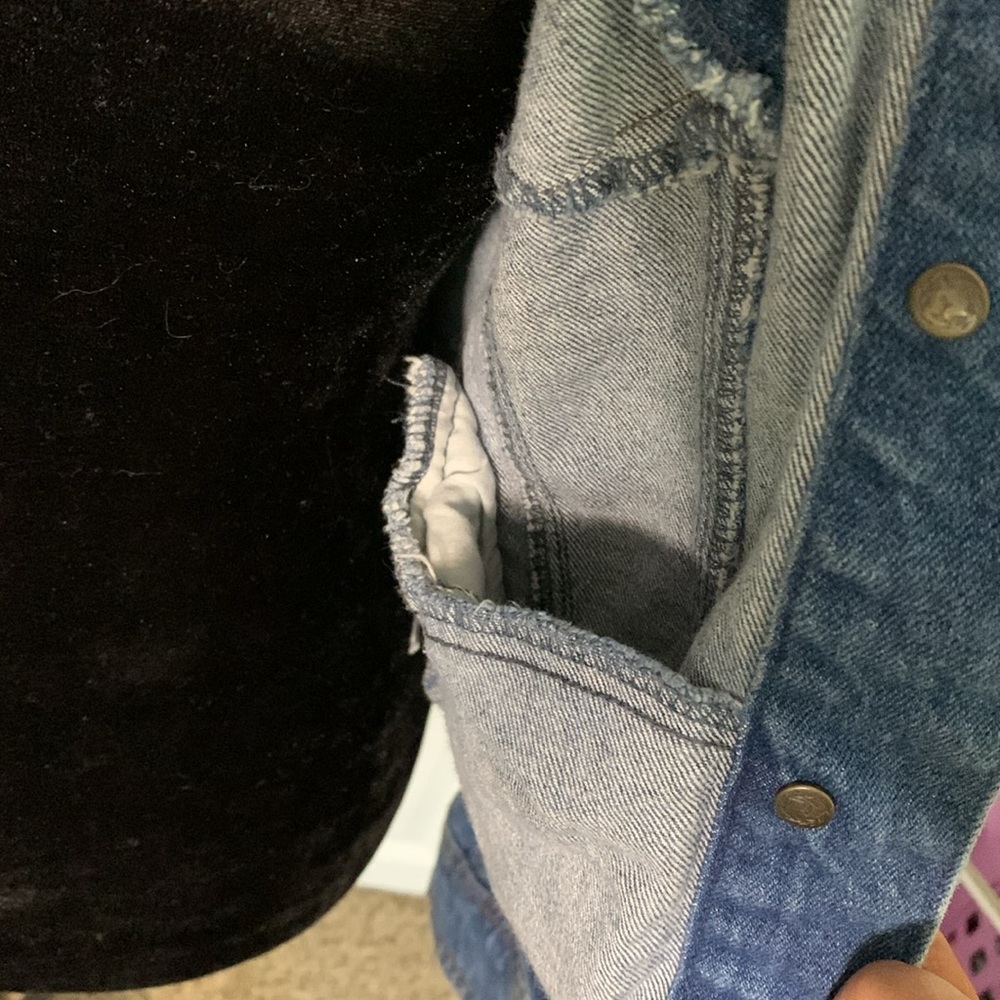 Universal Thread Jean Jacket - Picture 3 of 12